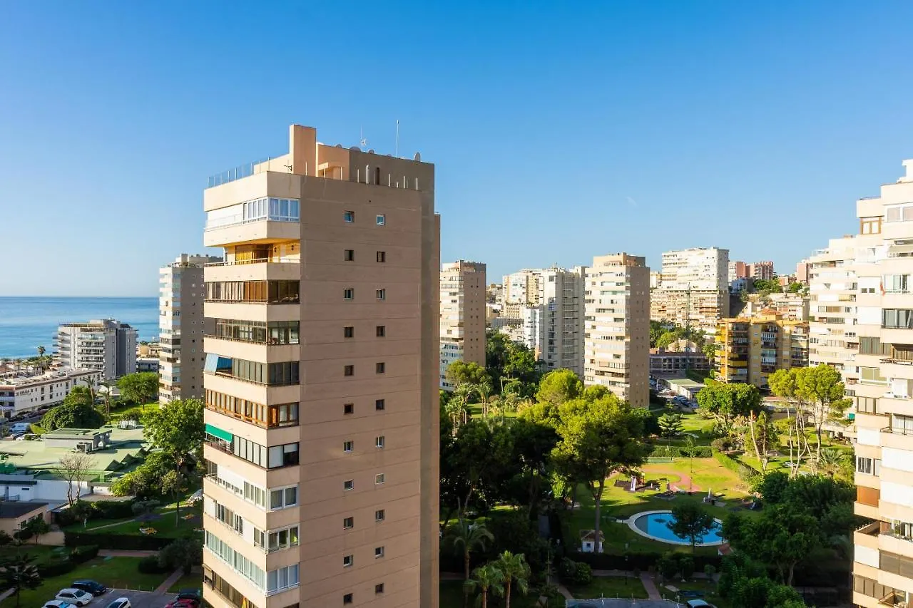 Apartamento Frente Al Mar Torres De Playamar En Torremolinos Apartment